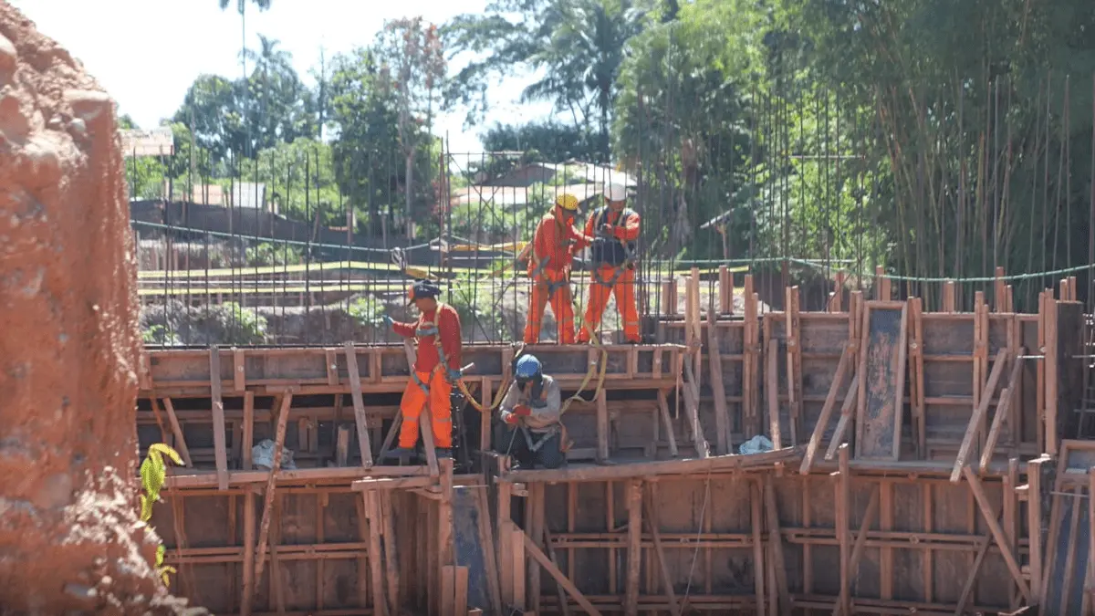 Retrasos afectan la construcción del puente carrozable en Aucayacu