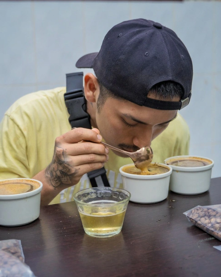 William Huamaní: Barista de Pichanaqui promueve la industria cafetera con triunfos y emprendimiento