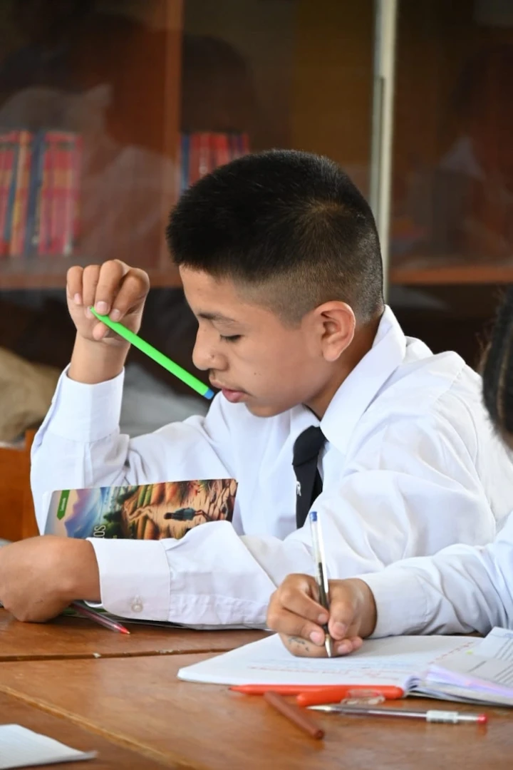 Jack Sedano: Joven pangoíno asegura futuro en club de fútbol en Argentina