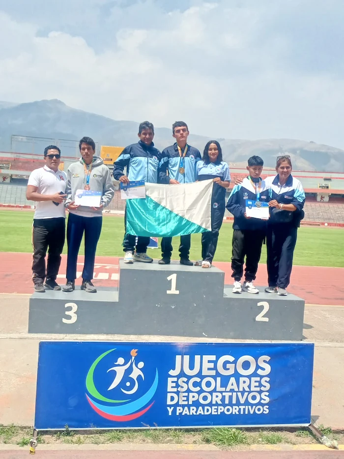 Huánuco ganó 27 medallas de oro en atletismo escolar en Huancayo