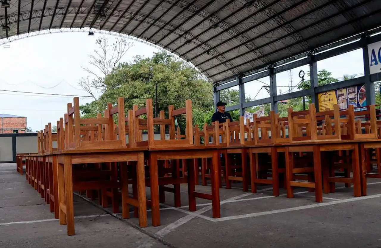 Entregan 300 módulos escolares para mejorar educación en zonas rurales de Padre Abad