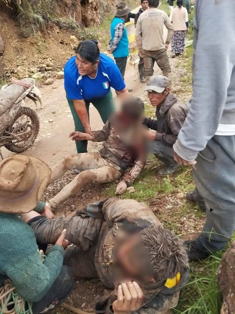 Derrumbe en Huamalíes sepulta camioneta y deja cuatro fallecidos