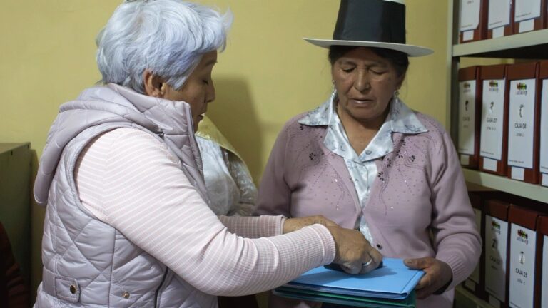 Las fotos ocultas del conflicto: retratos familiares revelan otra memoria de Ayacucho