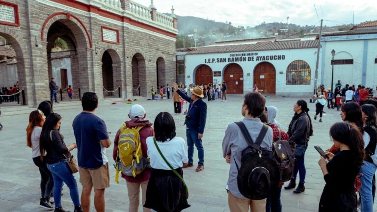 Día Mundial del Turismo: Guías y empresarios de Ayacucho exigen mejoras urgentes en infraestructura y servicios