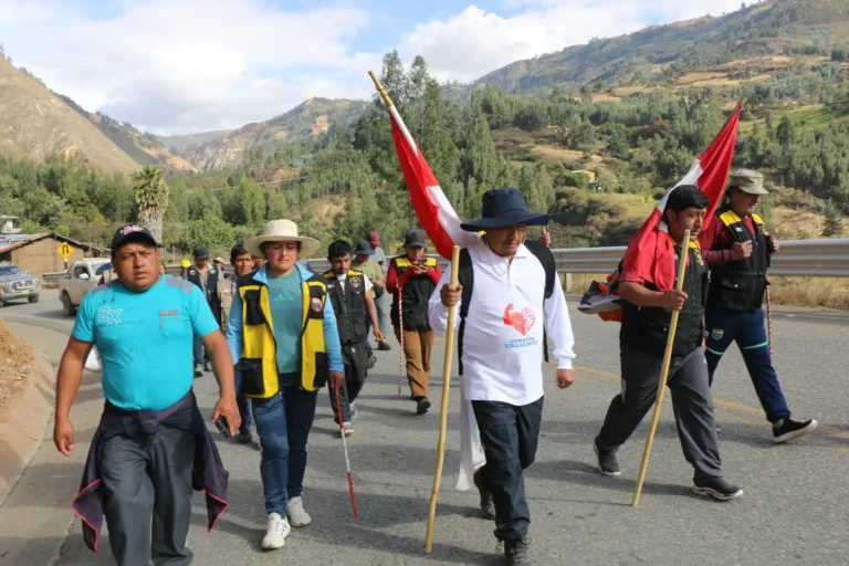 Alcalde de Pataz llegará a Trujillo luego de 20 días de caminata