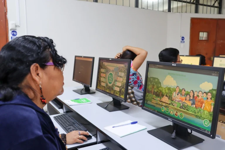 Lanzan plataforma digital para visibilizar liderazgo de mujeres indígenas amazónicas