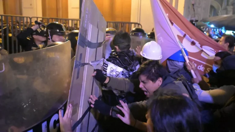 Jóvenes, jubilación y protestas: el futuro incierto de las pensiones en Perú tras el fracaso de las AFP