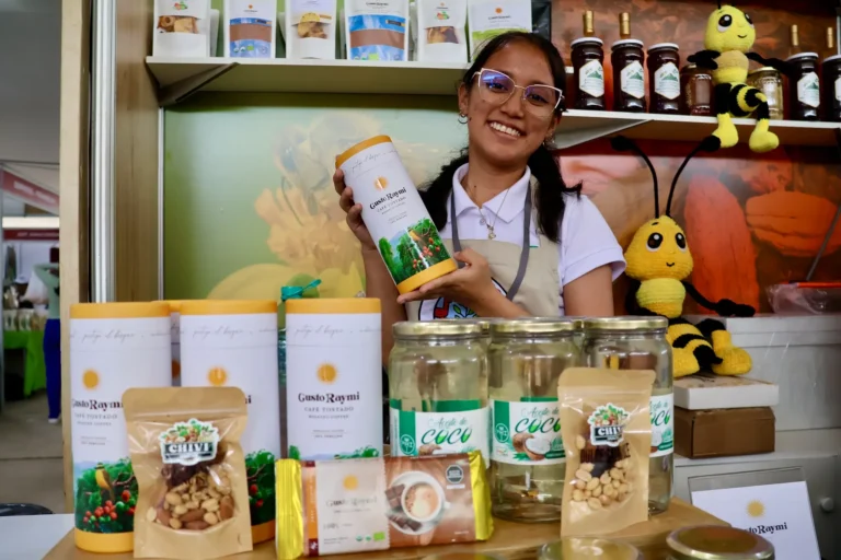 Bionegocios de 18 áreas naturales protegidas participan en la ExpoAmazónica 2025