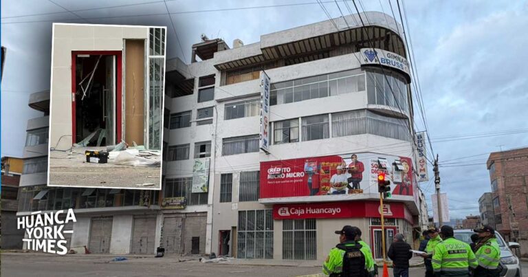 Detonan nitrógeno para robar cajero automático de Caja Huancayo pero no logran llevarse el dinero