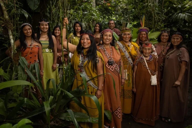 Mujeres yánesha: guardianas del arte del teñido natural en la Reserva de Biosfera Oxapampa-Asháninka-Yánesha