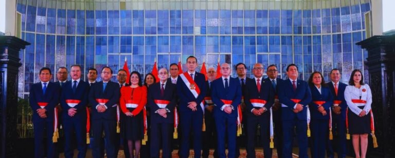 Hernando Cevallos: “El gabinete de José Jerí refleja la continuidad de un poder político cuestionado”