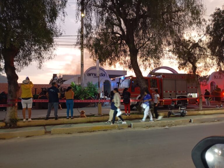 Trujillo: Incendio en discoteca Nía, frente al Real Plaza habría sido ocasionado por trabajos de soldadura