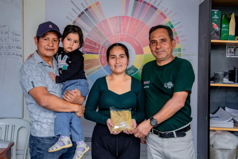 Dalila Díaz vuelve a ganar el Concurso de Cafés Especiales del Alto Huallaga 2025