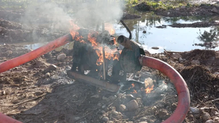 Destruyen maquinaria de minería ilegal en zona intangible de Puerto Inca