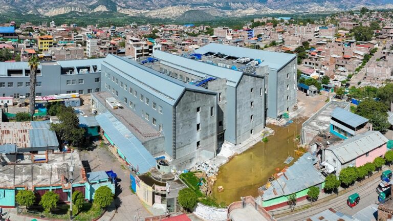 Huanta al borde del colapso sanitario: hospitales sin médicos ni equipos