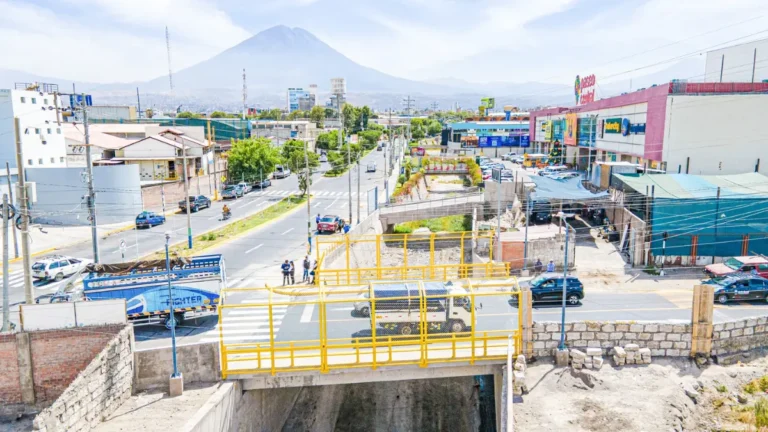 Arequipa: entregan el puente Gunther tras más de nueve meses de espera