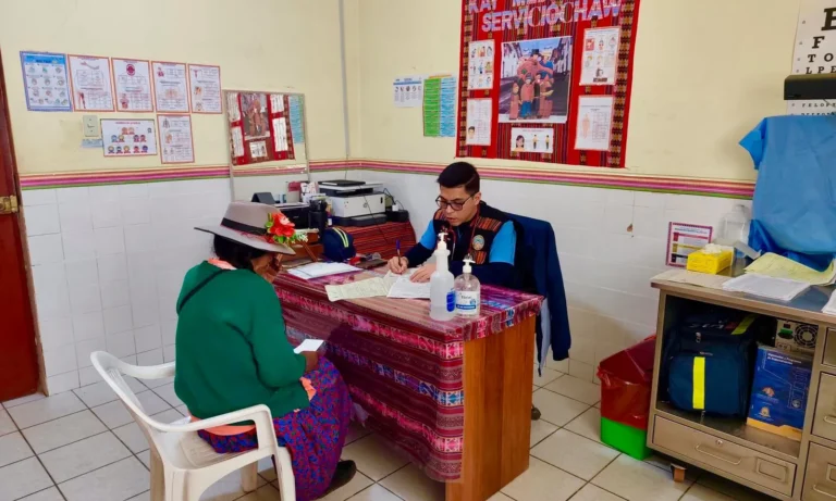 Tres centros de salud en Huánuco reciben certificación por brindar atención respetuosa de la identidad cultural