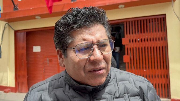 Gobernador de Puno ejerce venganza política contra consejero por rechazar afiliarse a Somos Perú