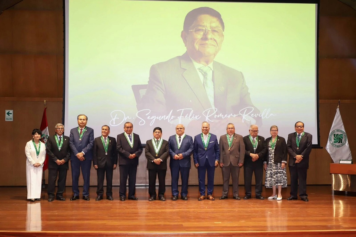 Universidad Ricardo Palma inicia nueva etapa con Segundo Félix Romero como rector 2026–2031