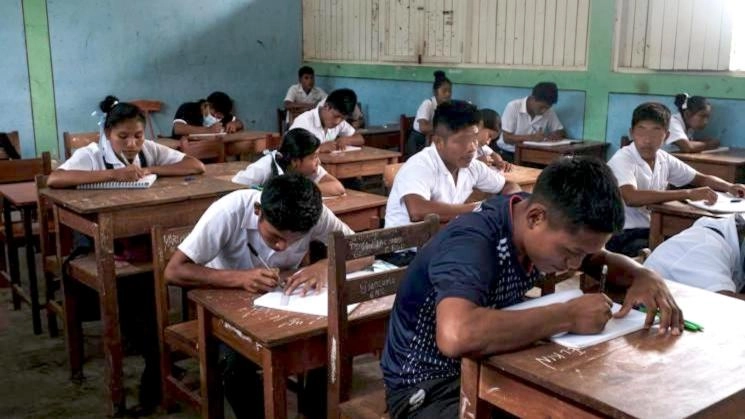 El Instituto de Estudios Peruanos sostiene que la educación debe asumir un rol activo para enfrentar la crisis de confianza institucional y fortalecer la democracia de cara a las Elecciones 2026. (Foto: Difusión)