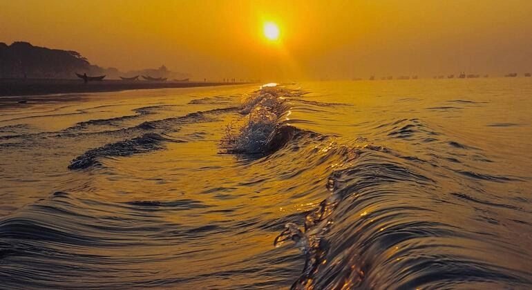 El sol se pone en la playa de Kuakata en Bangladesh. (Foto: © WMO/Ahnaf Ibne Nasir)